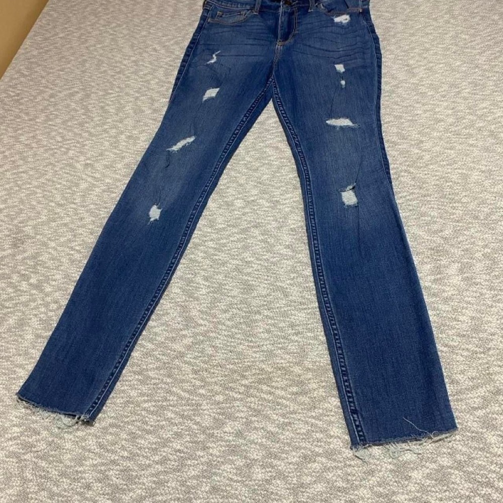Hollister Co. high rise super skinny jeans in blue women 7R (W28/L30). SKU-B907